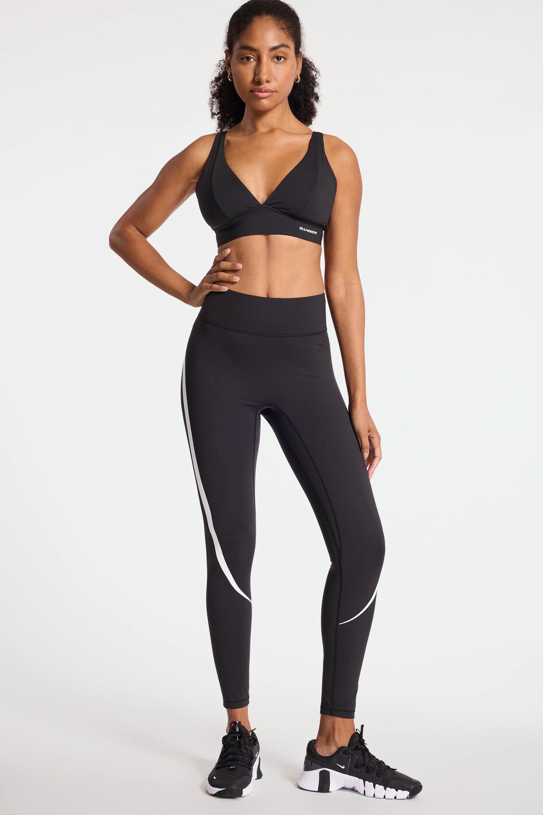 Bandier All Motion V-Neck Plunge Bra
