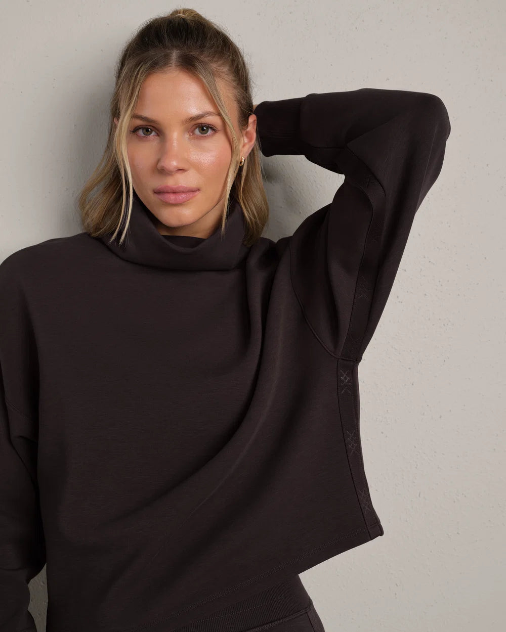 Rhone DreamGlow Mock Neck
