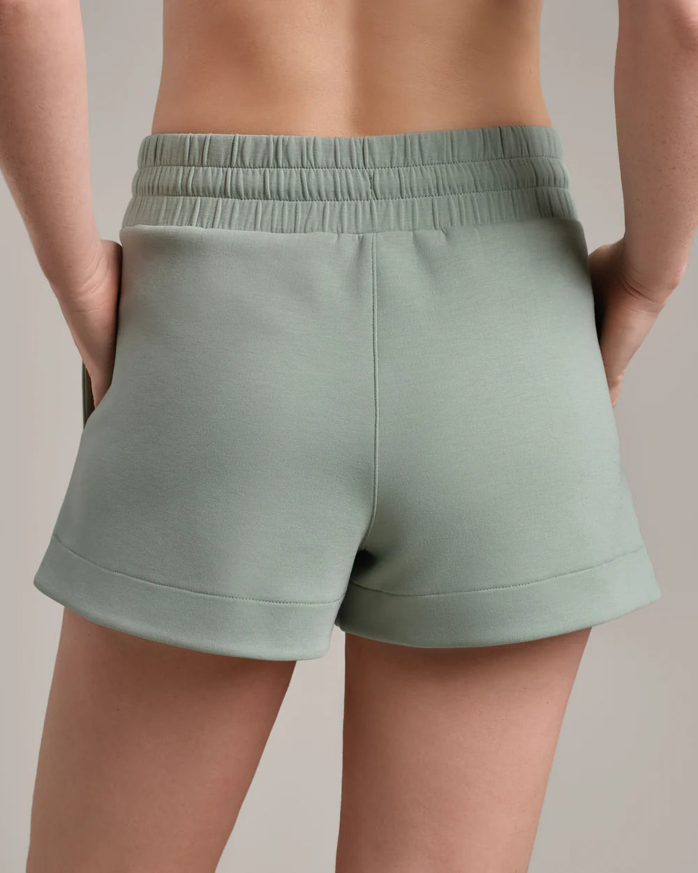 Rhone DreamGlow Short