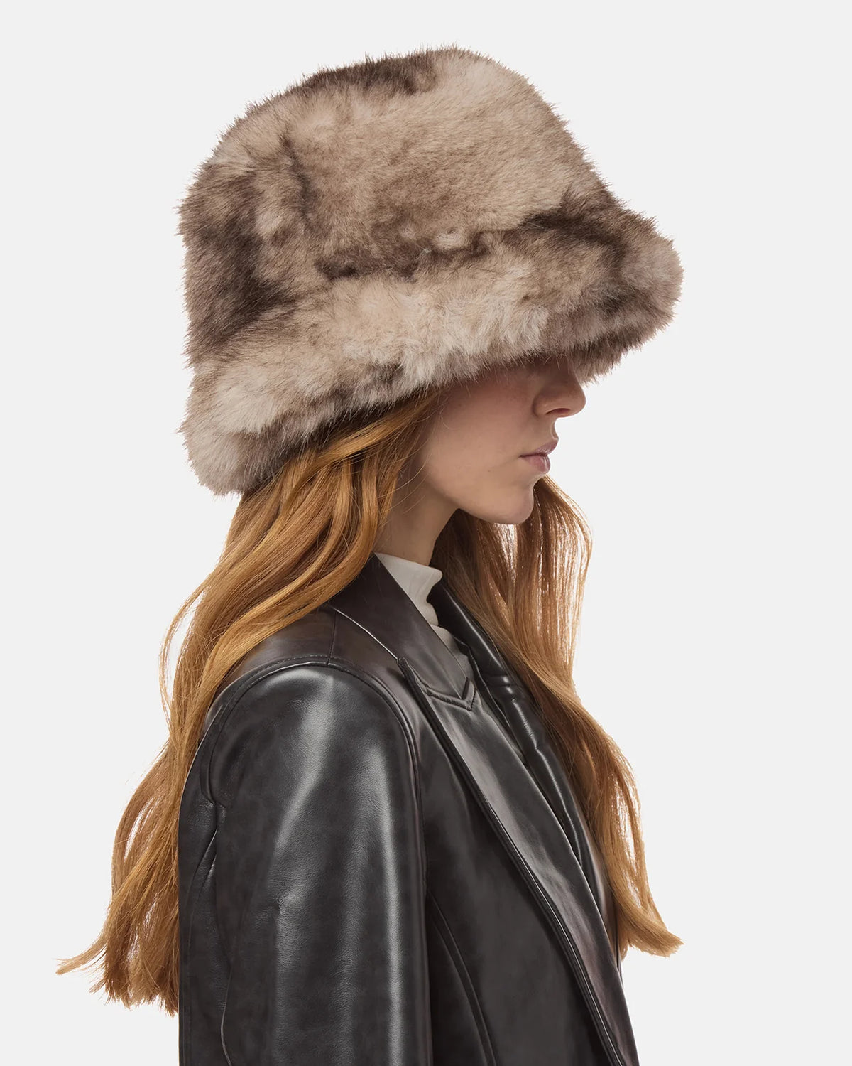Apparis Gilly Mink Bucket Hat