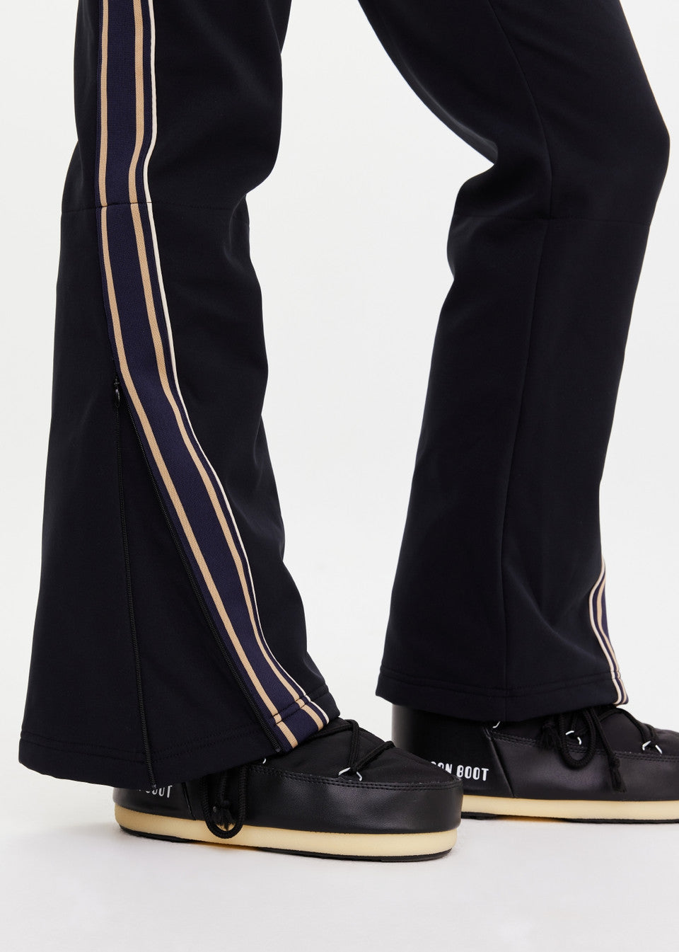 The Upside Hakuba Petra Zip Flare