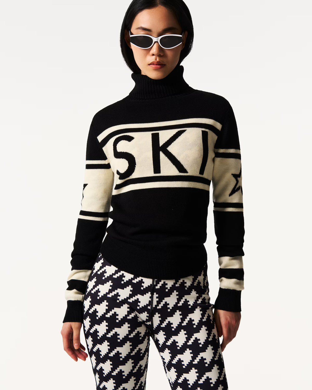 Perfect Moment Schild Sweater