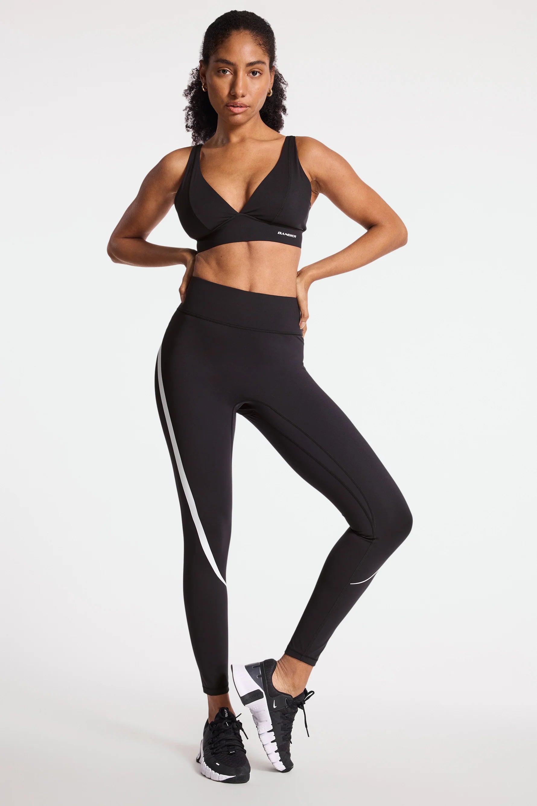 Bandier All Motion Center Stage Contrast Legging