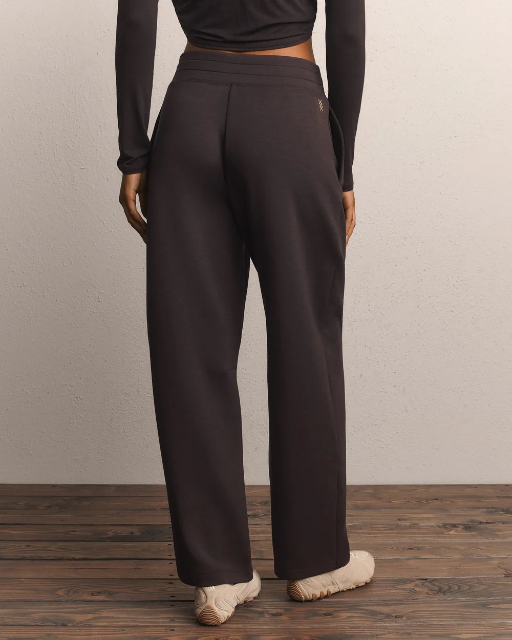 Rhone DreamGlow Barrel Leg Pant