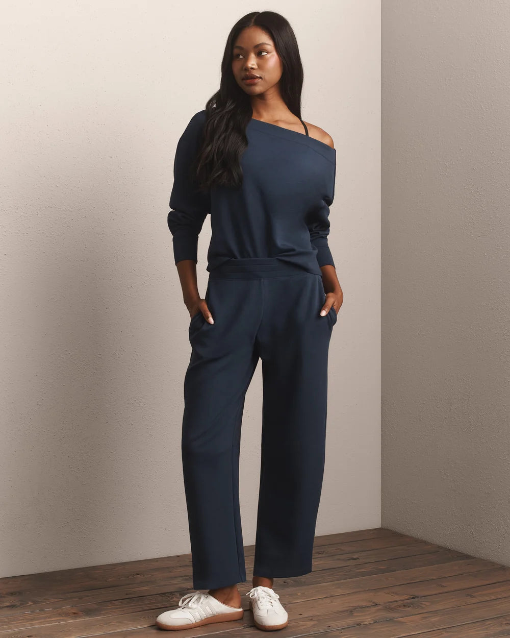 Rhone DreamGlow Barrel Leg Pant
