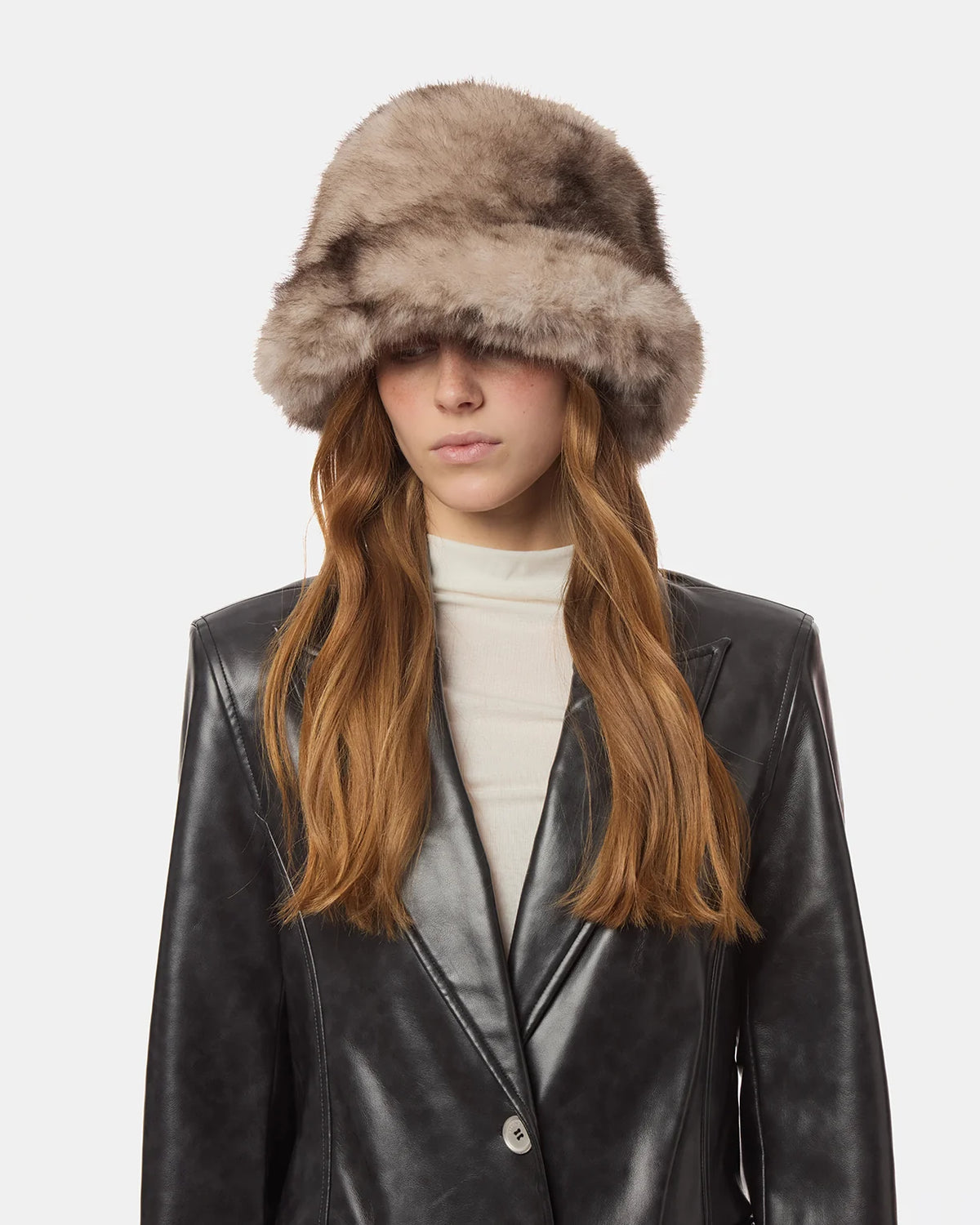 Apparis Gilly Mink Bucket Hat