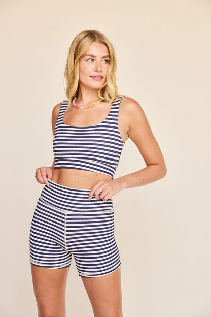 Strut This Sparrow Short