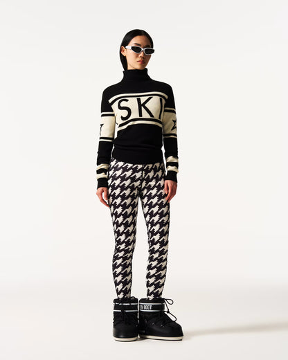 Perfect Moment Schild Sweater
